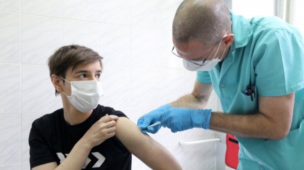 Ваксинацията продължава и в събота. За 5 дни - 637 души в Старозагорско са получили първа доза / Новини от Казанлък