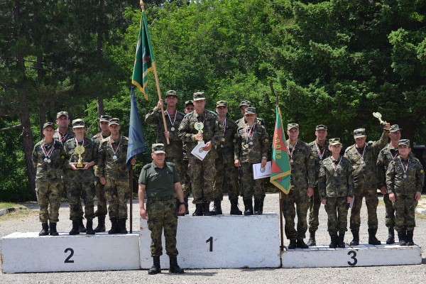 В Казанлък се проведоха състезания по военен трибой и „Най-добър снайперски тим” / Новини от Казанлък