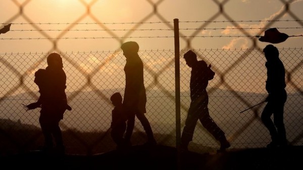Каналджия оставил мигранти в с. Горно Сахране. Казал им, че са на границата на Сърбия / Новини от Казанлък