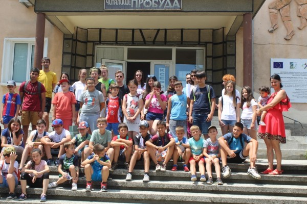 Първи филми на доброволци и деца по време на Еко фестивала  / Новини от Казанлък