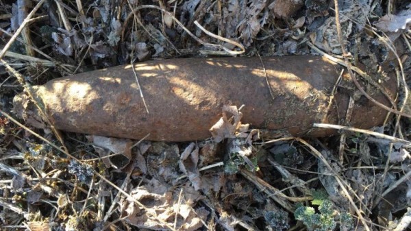Откриха снаряд при изкоп в коритото на Старата река / Новини от Казанлък