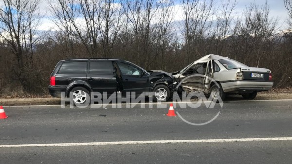 Мъж загина на място след тежка катастрофа на пътя Долно Сахране - Дунавци / Новини от Казанлък