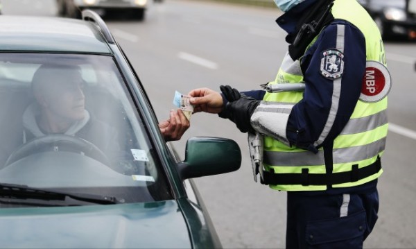 Вкараха 70-годишен шофьор в ареста за 24 часа / Новини от Казанлък