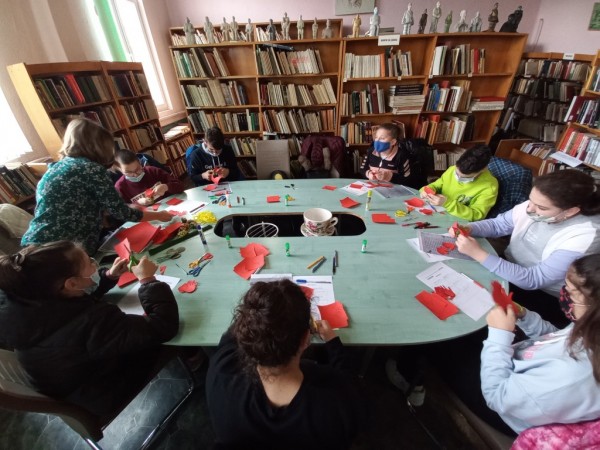 Шестокласници участваха в дискусия по повод Световния ден против тормоза в училище / Новини от Казанлък
