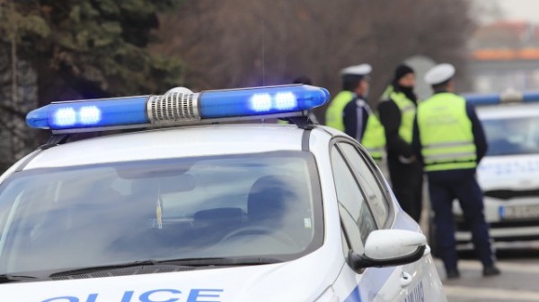При специализирана полицейска операция глобиха над 700 водачи / Новини от Казанлък