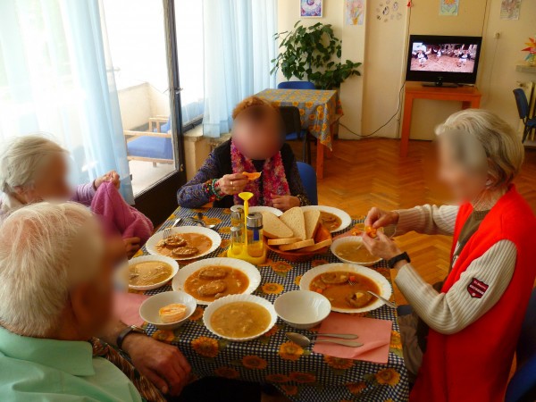 След трагичен случай във Варна, прокуратурата започва проверки в домовете за стари хора в Старозагорско / Новини от Казанлък