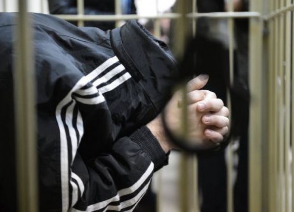 Искат постоянен арест за мъжа, наръгал друг пред ОУ “Мати Болгария“ / Новини от Казанлък