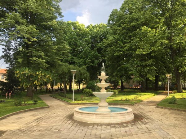 Откриха новия фонтан в село Розово  / Новини от Казанлък