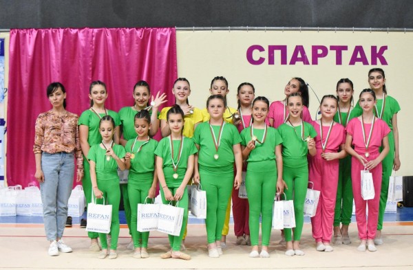 Грациите на “Розoва Долина“ се завърнаха с куп медали от турнир в столицата / Новини от Казанлък