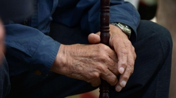 64-годишен нападна и обра пенсионер на улицата  / Новини от Казанлък