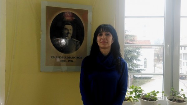 Теодора Георгиева е новият директор на Общинска библиотека „Искра“ / Новини от Казанлък
