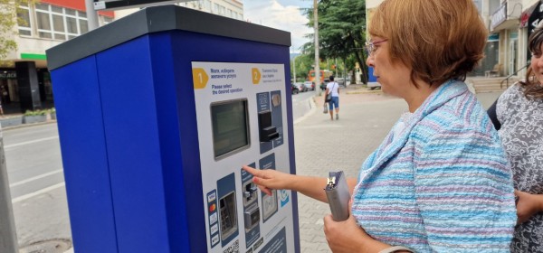 Кметът на Казанлък: Ползването на новата билетна система е лесно, удобно, бързо и по-евтино! / Новини от Казанлък
