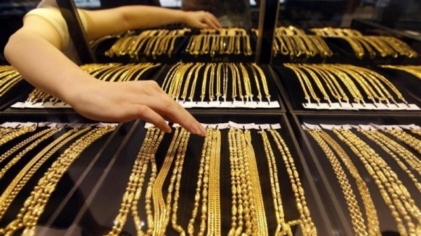 Двама казанлъчани задигнаха златни накити за 48 хил. лева / Новини от Казанлък