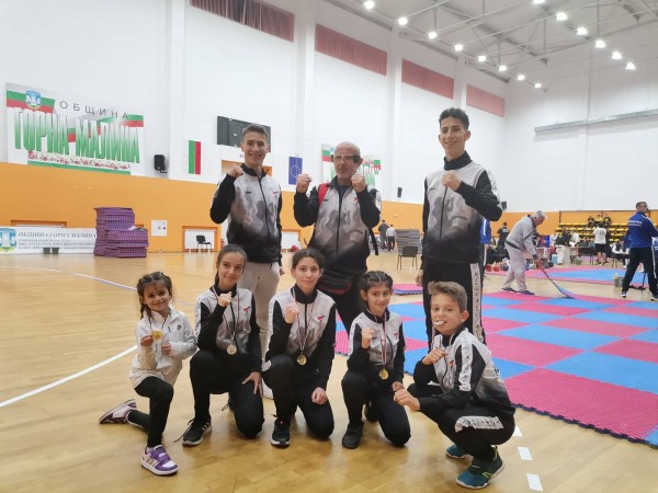 Таекуондистите на “Кентавър“ с 11 медала от турнир в Горна Малина / Новини от Казанлък