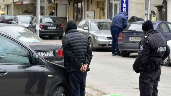 Криминалисти хванаха автокрадец задигнал кола в Казанлък  / Новини от Казанлък