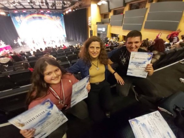 Възпитаници на школа „Орфей“ спечелиха пет призови награди  / Новини от Казанлък