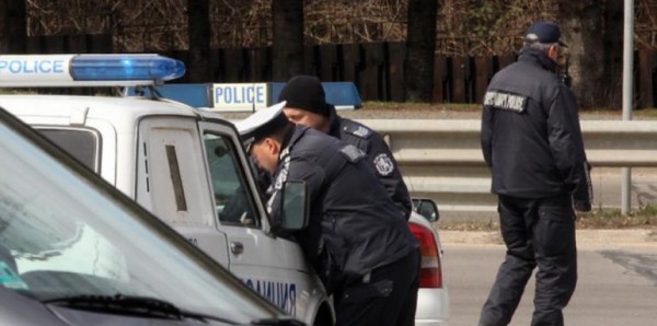 Установиха пиян полицай на смяна в Казанлък / Новини от Казанлък