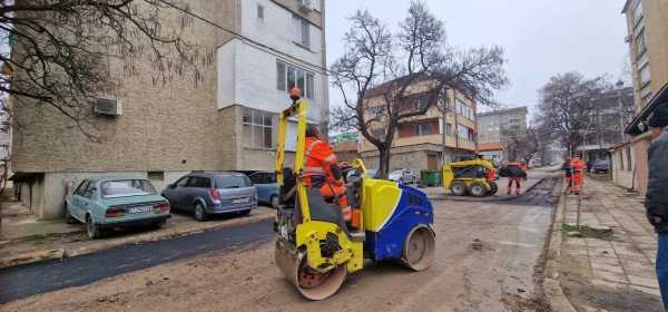 След ВиК - започва асфалтиране на улици в центъра на Казанлък / Новини от Казанлък