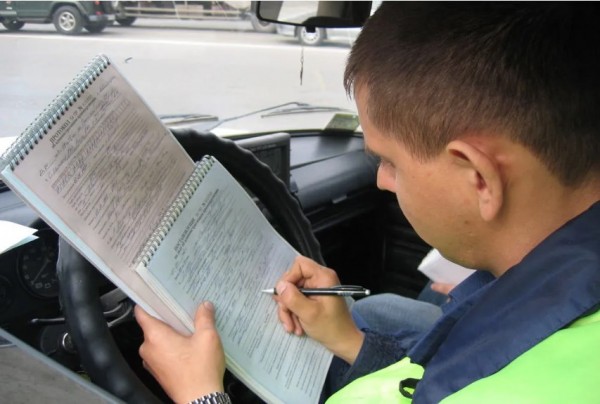 Шофьор с отнета книжка попадна на Полицията / Новини от Казанлък