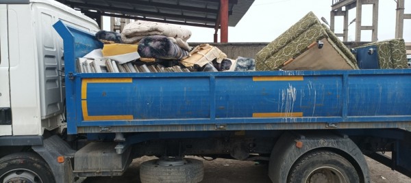 Казанлъчани изхвърлиха рекордните 137 490 кг. ненужни вещи и дрехи / Новини от Казанлък