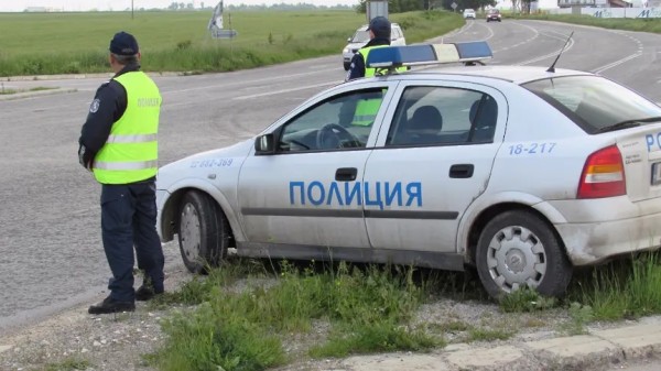Двама дрогирани и 16 неправоспособни шофьори са хванати за седмица в Старозагорско  / Новини от Казанлък