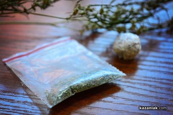 Полицията откри близо 30 грама марихуана в дома на непълнолетен / Новини от Казанлък