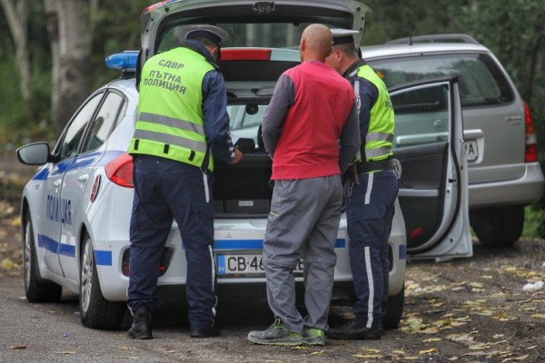 1123 фиша и 262 акта съставиха пътните полицаи за седмица в Старозагорско  / Новини от Казанлък