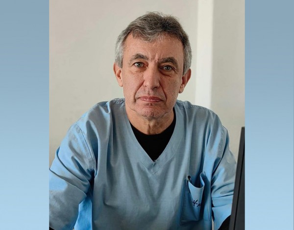 Гръден хирург с над 30 години стаж се присъедини към екипа на Поликлиниката / Новини от Казанлък