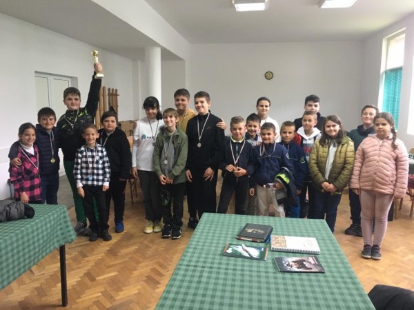 Община Казанлък организира два дни шахматна надпревара за казанлъшките деца / Новини от Казанлък
