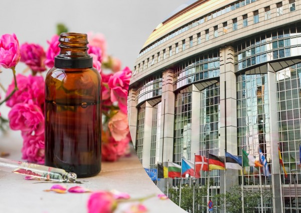 България в Европарламента: Етеричните масла да не се разглеждат като съвкупност от химични елементи / Новини от Казанлък