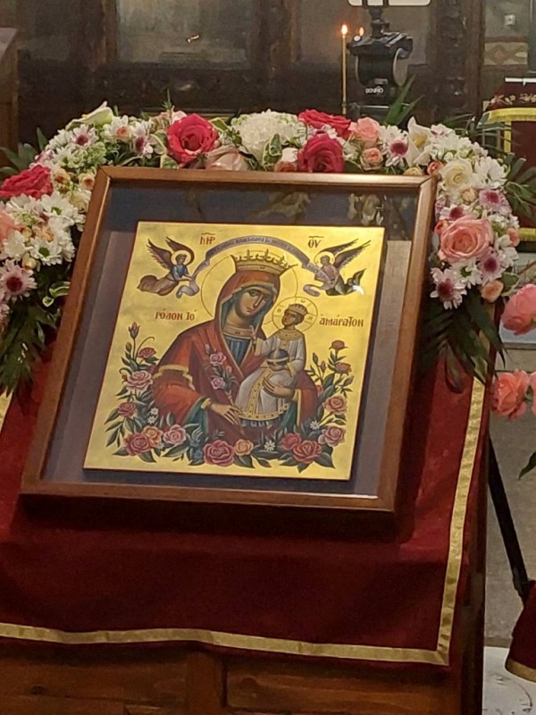 На празника на Казанлък пристигна чудотворната икона на Света Богородица „Неувяхващ цвят“ / Новини от Казанлък