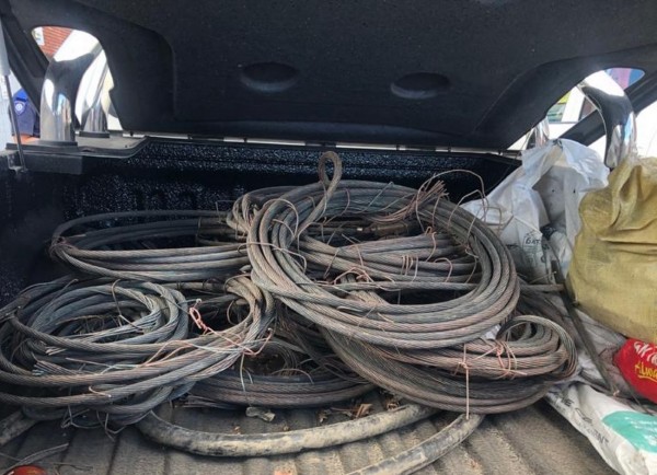 Апаши отмъкнаха 60 метра захранващ кабел от къща в село Ветрен / Новини от Казанлък