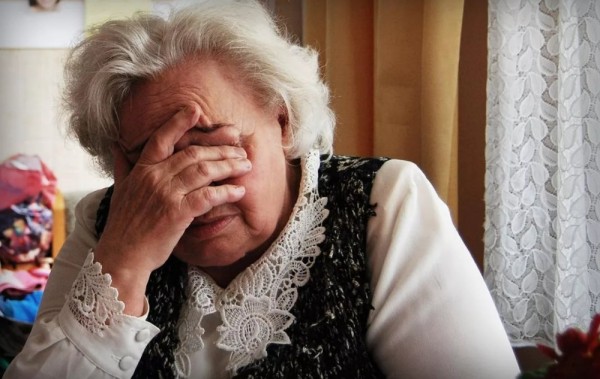 Мъж преби 80-годишната си майка в Ръжена  / Новини от Казанлък