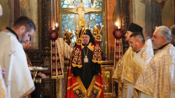 С литургия отбелязаха 7 години от интронизацията на митрополит Киприан / Новини от Казанлък