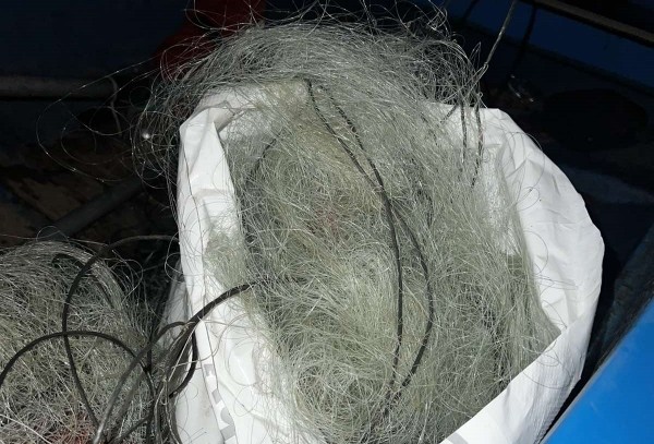 Извадиха 100 метра бракониерски мрежи при проверка на язовир „Жребчево“ / Новини от Казанлък