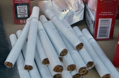 Близо 430 кутии цигари иззеха от магазин без разрешително за продажба  / Новини от Казанлък