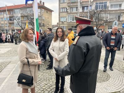 Започнаха честванията по случай Националния празник на България  / Новини от Казанлък