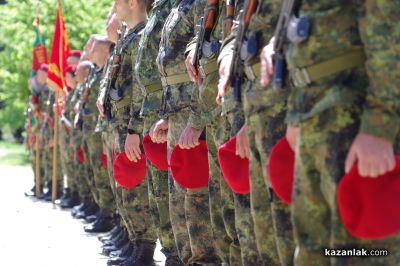 Oбявиха конкурс за заемане на 314 вакантни войнишки длъжности, 25 от тях са в Казанлък  / Новини от Казанлък