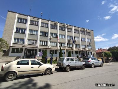 Арестант скочи от втория етаж на полицейското управление в Казанлък / Новини от Казанлък