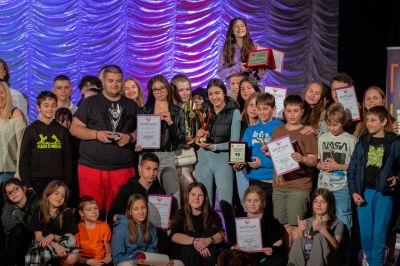 С награждаване на младите таланти завърши Вторият национален фестивал „Театрални искри” / Новини от Казанлък