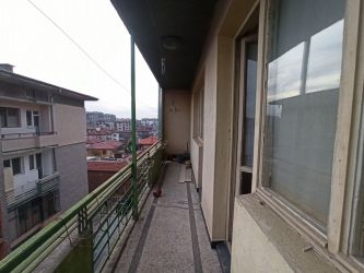 Тристаен Апартамент в Централна градска част