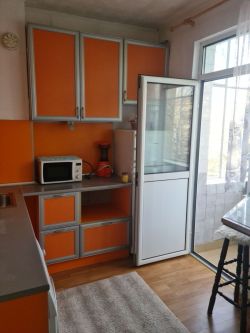 Агенция Елия продава 2 стаи + кухня след ремонт - Културен дом