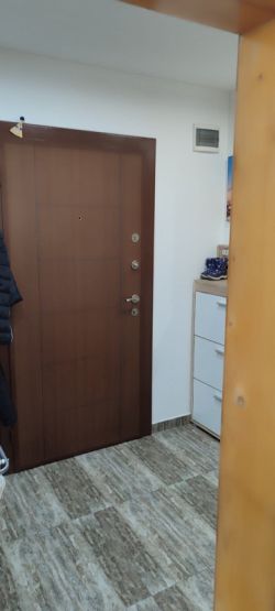 Агенция Елия продава 2 стаи + кухня в кв.Васил Левски след ремонт